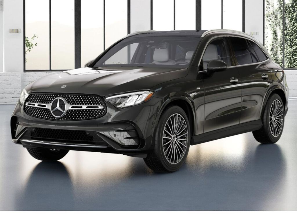 2026 Mercedes-Benz GLC Base's photo