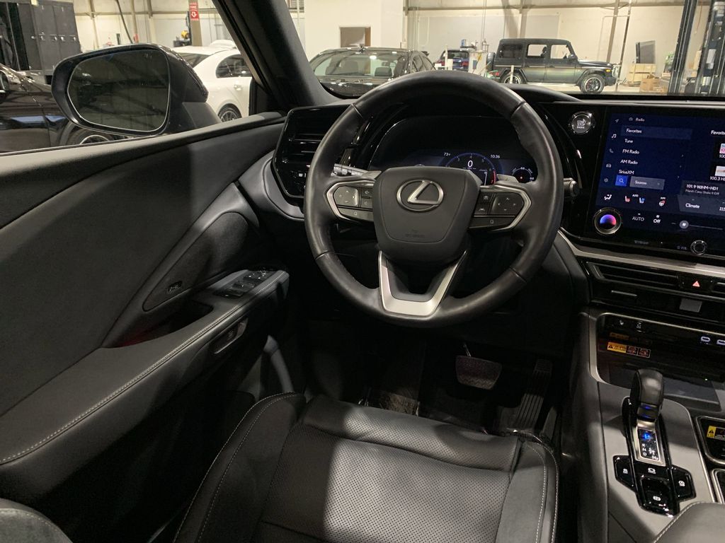 2024 Lexus TX 350 photo 3
