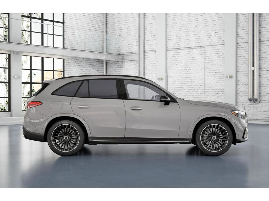 2026 Mercedes Benz GLC 300 4MATIC photo 2