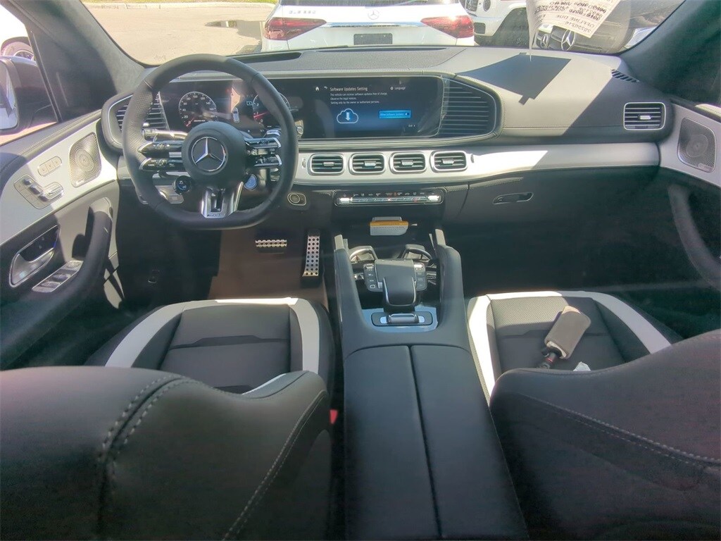 2025 Mercedes Benz GLE 63 S AMG photo 2