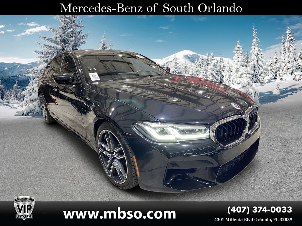 2022 BMW M5 -'s photo