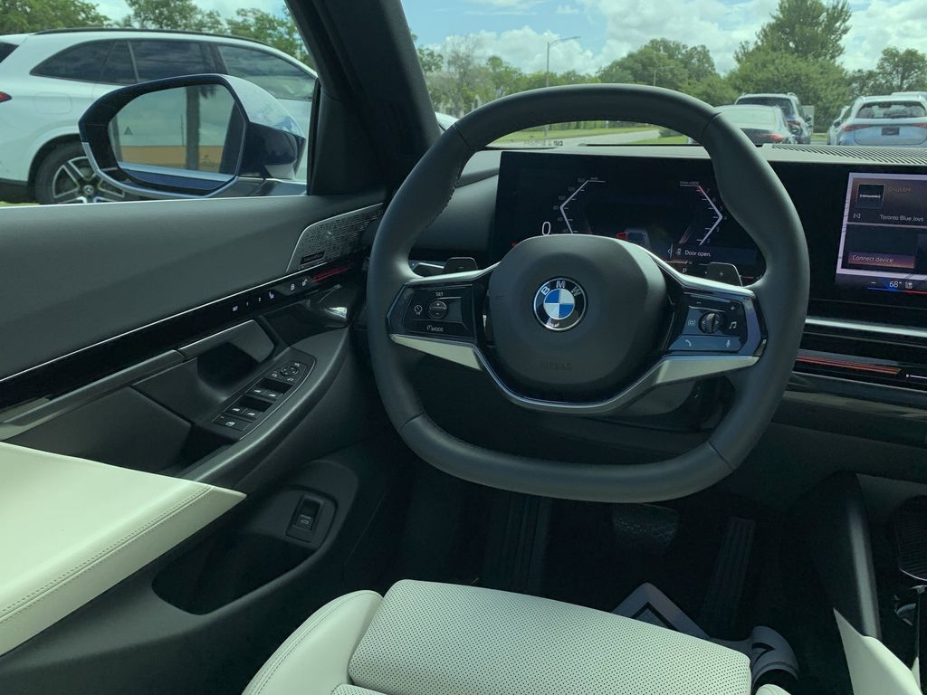 2024 Bmw 530i photo 3