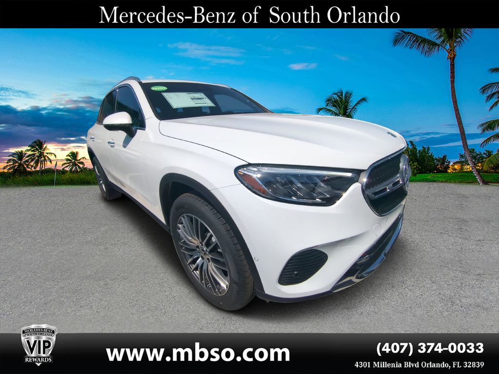 2025 Mercedes-Benz GLC Base's photo