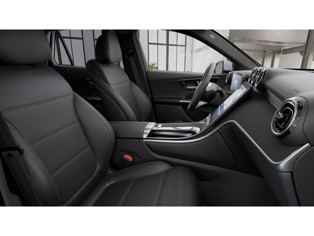 2026 Mercedes Benz GLC 300 photo 4