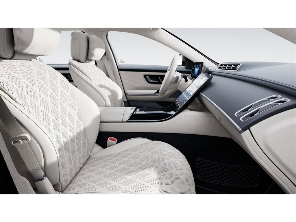 2025 Mercedes Benz S 450 580e photo 4
