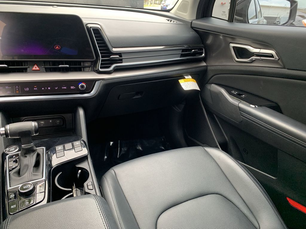 2023 Kia Sportage EX photo 4