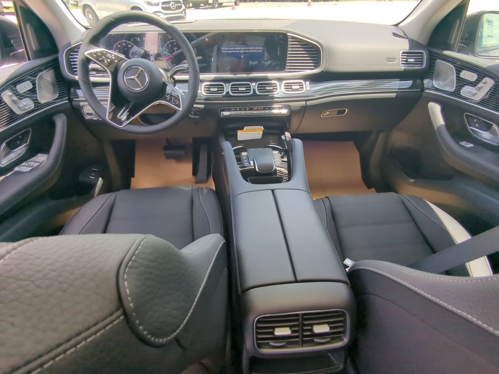 2025 Mercedes Benz GLE 450 4MATIC photo 2