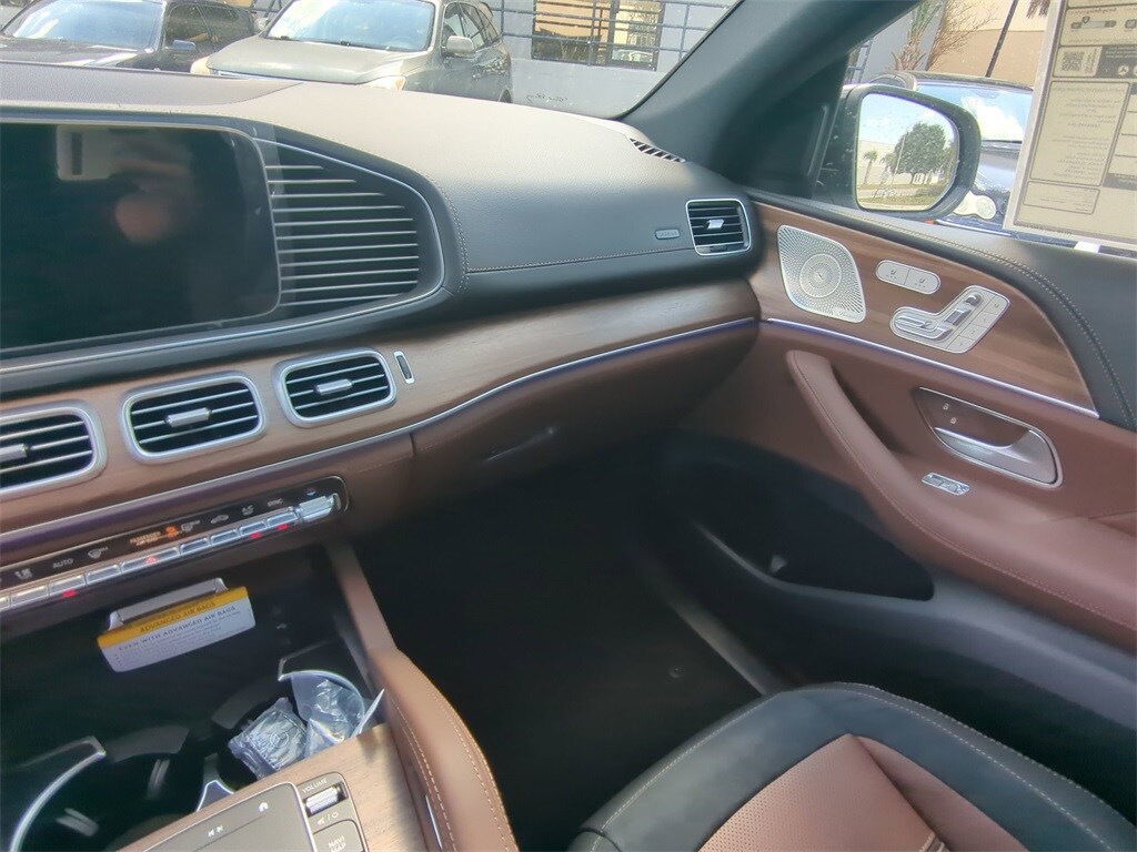 2025 Mercedes Benz GLE 53 AMG photo 4