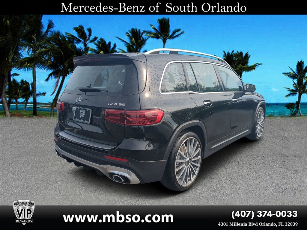 2024 Mercedes Benz GLB 35 AMG photo 2