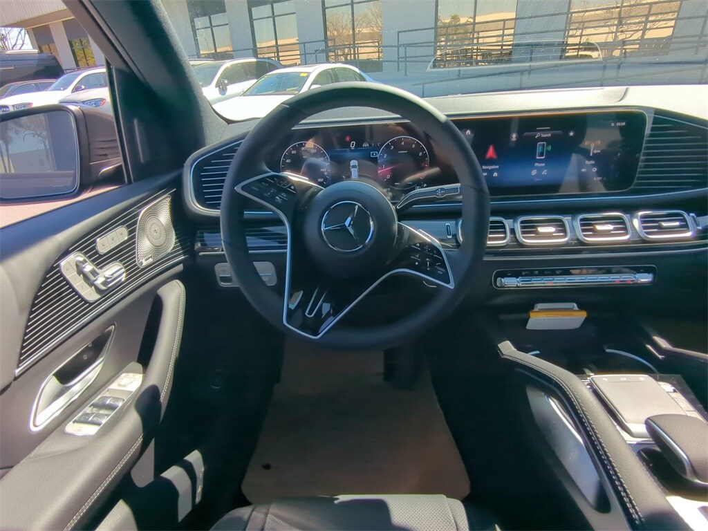 2025 Mercedes Benz GLE 580 4MATIC photo 3
