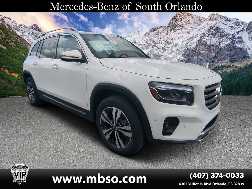 2025 Mercedes-Benz GLB Base's photo