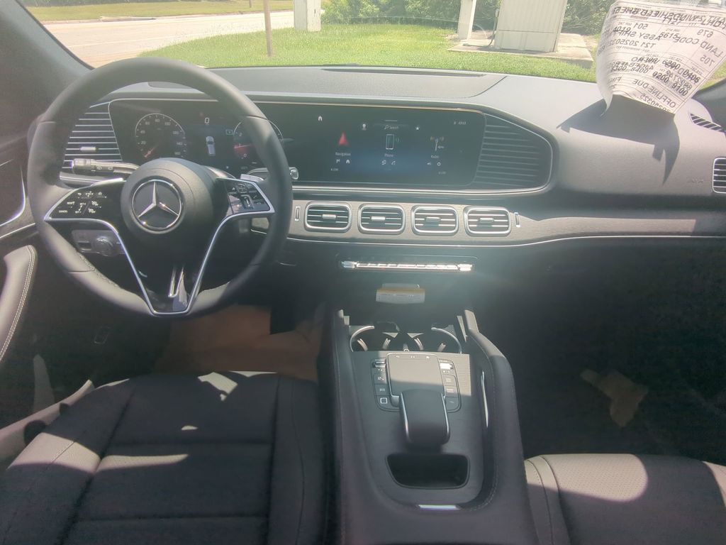 2025 Mercedes Benz GLE 350 4MATIC photo 2