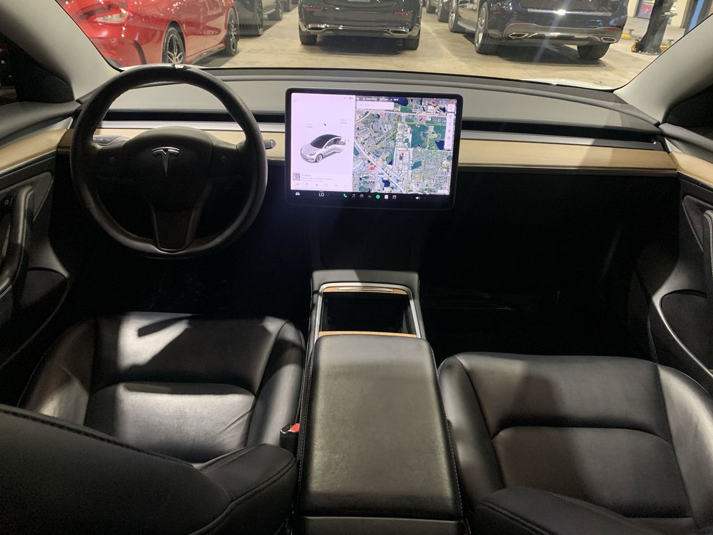 2021 Tesla Model 3 Standard Range Plus photo 2
