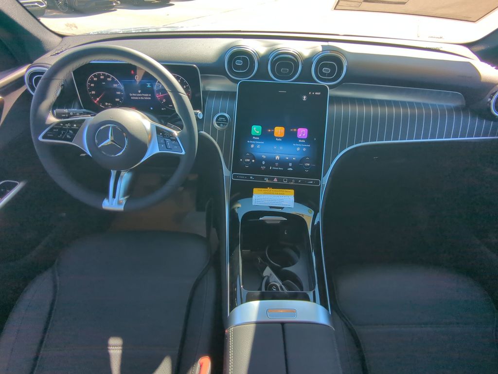 2026 Mercedes Benz GLC 300 photo 2