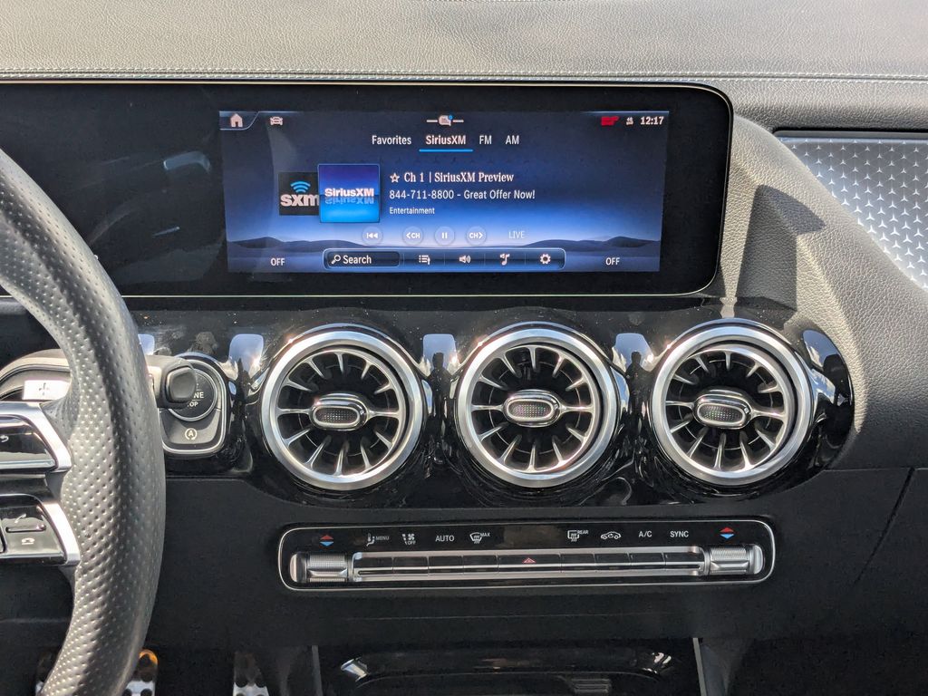 2025 Mercedes-Benz GLA GLA250 - Photo 5