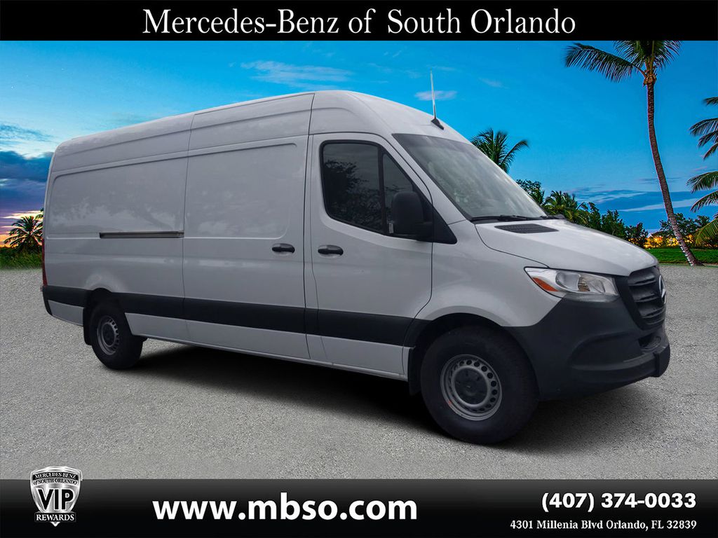 2022 Mercedes-Benz Sprinter 2500 170 WB 2.0D High Roof's photo