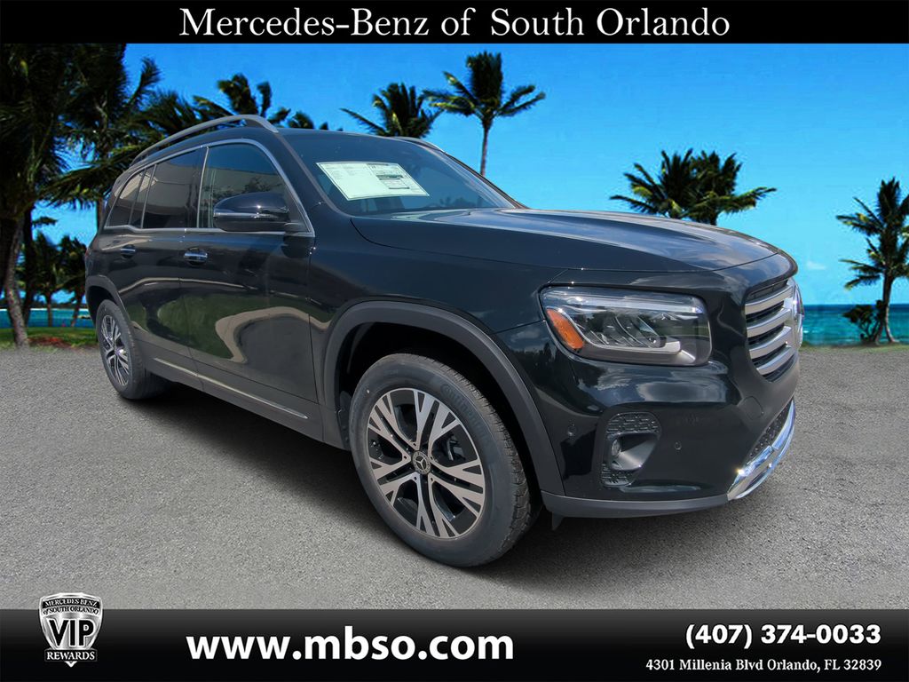 2025 Mercedes-Benz GLB Base's photo