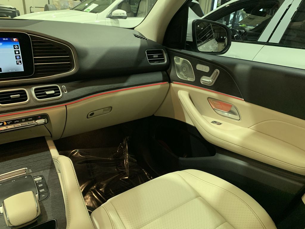 2021 Mercedes Benz GLE 350 photo 4