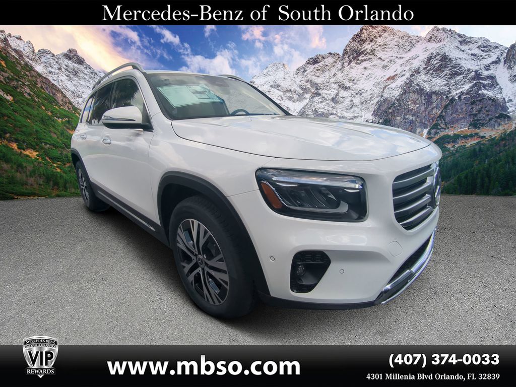 2025 Mercedes-Benz GLB Base's photo