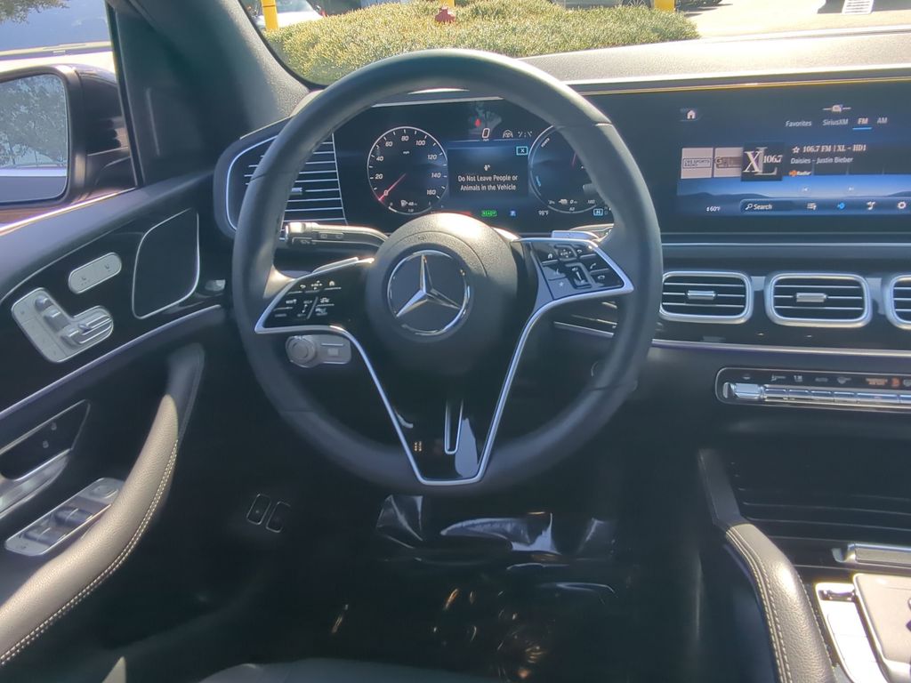 2025 Mercedes Benz GLE 450e 4MATIC photo 3