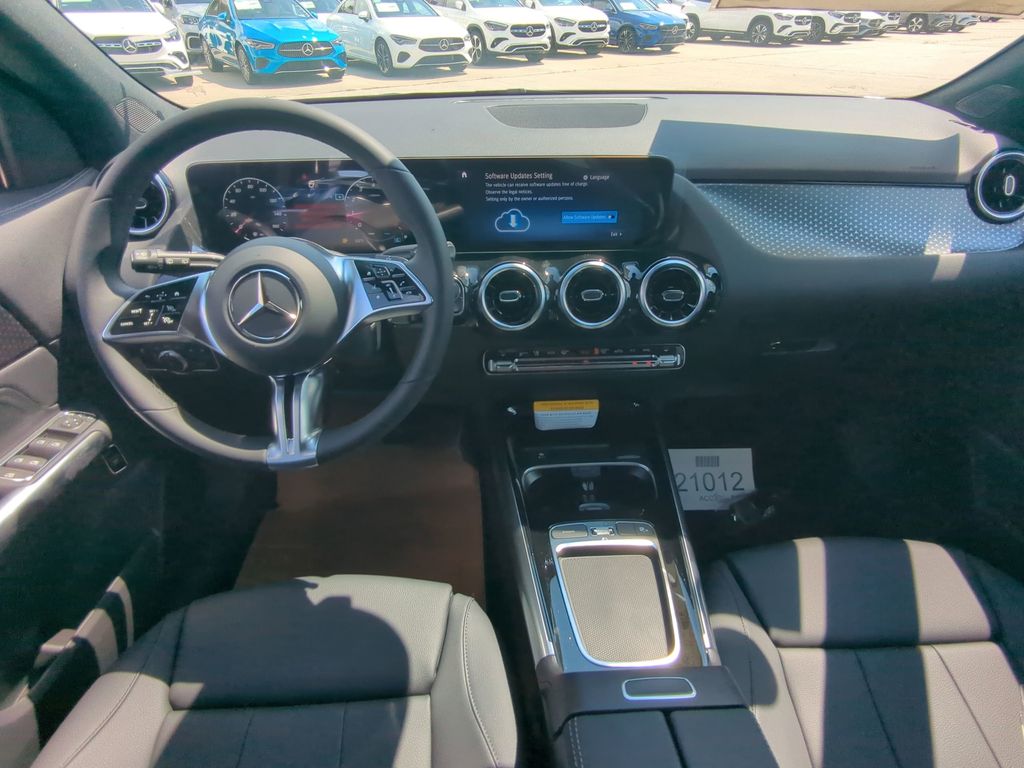 2026 Mercedes Benz GLA 250 4MATIC photo 2