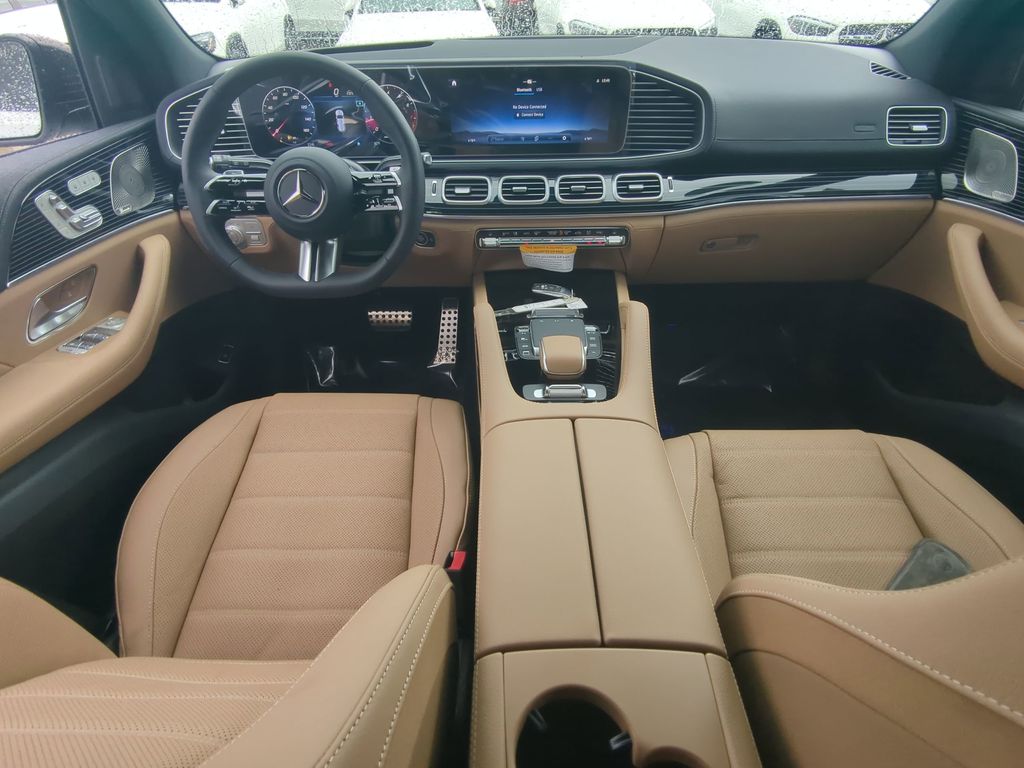 2026 Mercedes Benz GLS 580 4MATIC photo 2