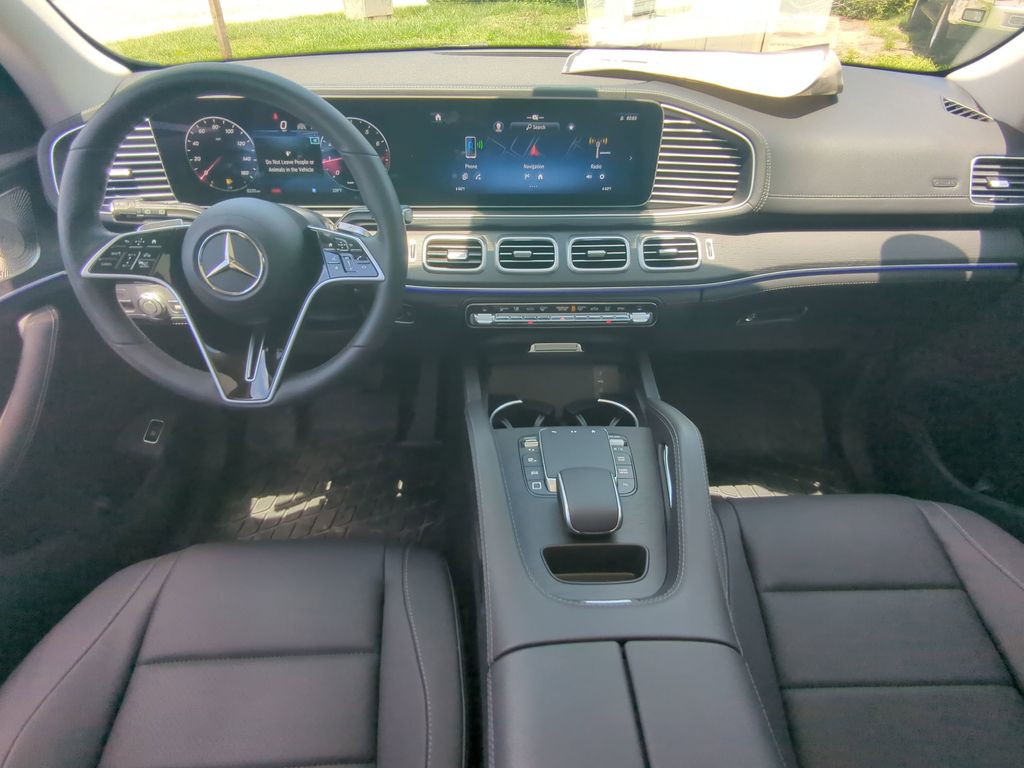 2025 Mercedes Benz GLE 350 4MATIC photo 2