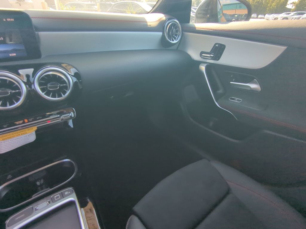2026 Mercedes Benz CLA 250 photo 4