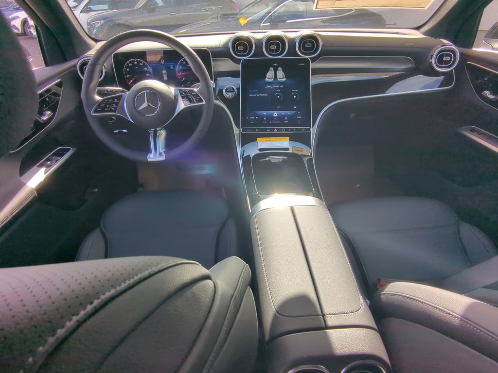 2025 Mercedes Benz GLC 4MATIC photo 2