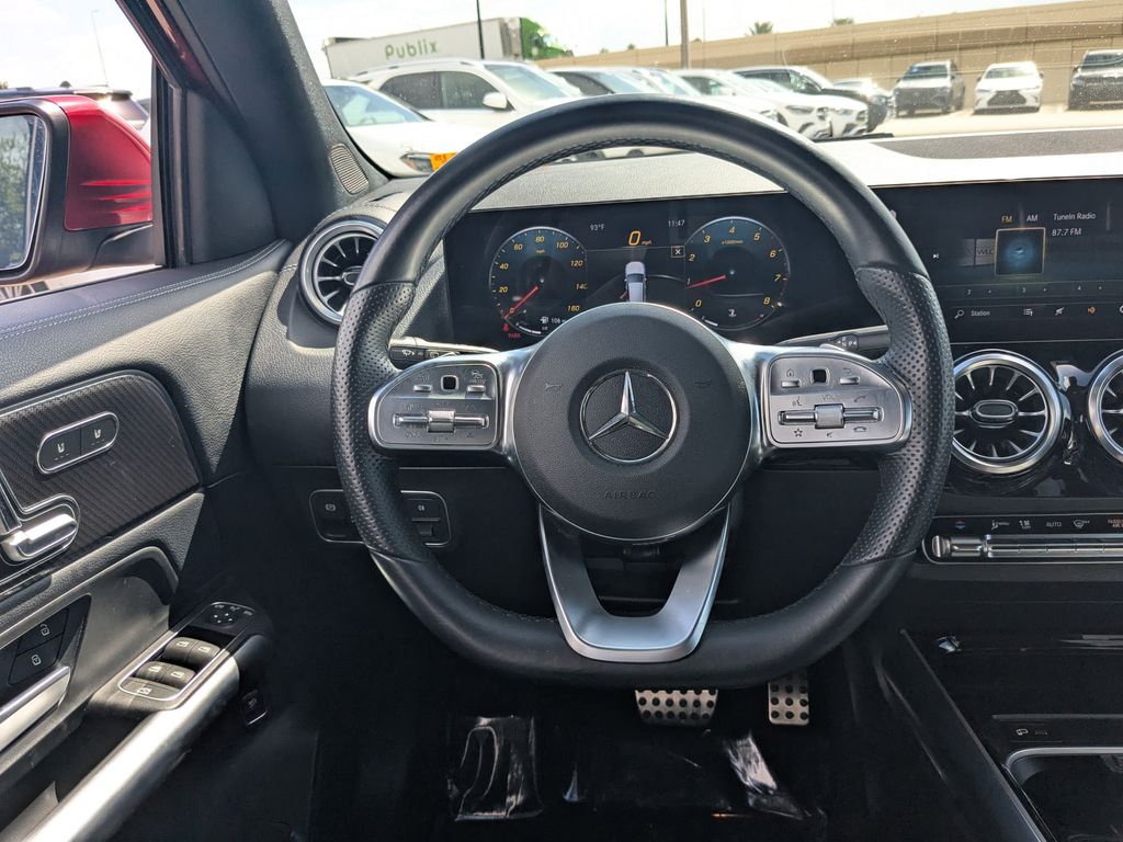 2023 Mercedes Benz GLA 250 photo 3