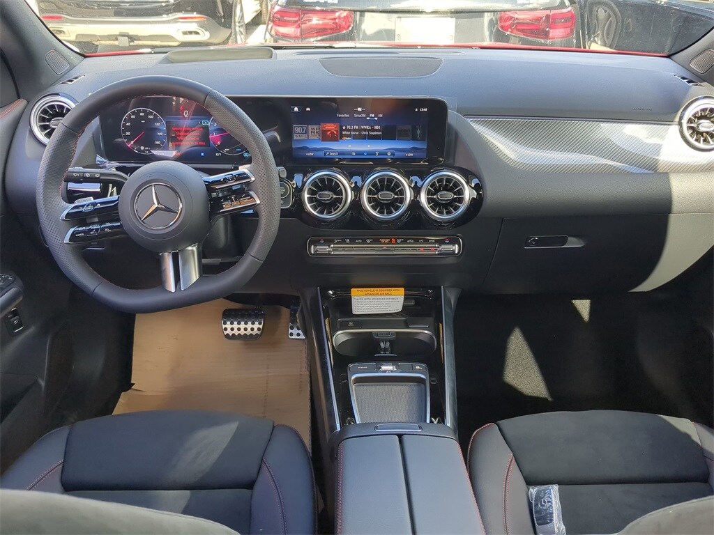 2025 Mercedes Benz GLA 250 photo 2