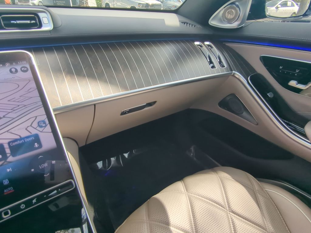2025 Mercedes Benz S Maybach 680 photo 4