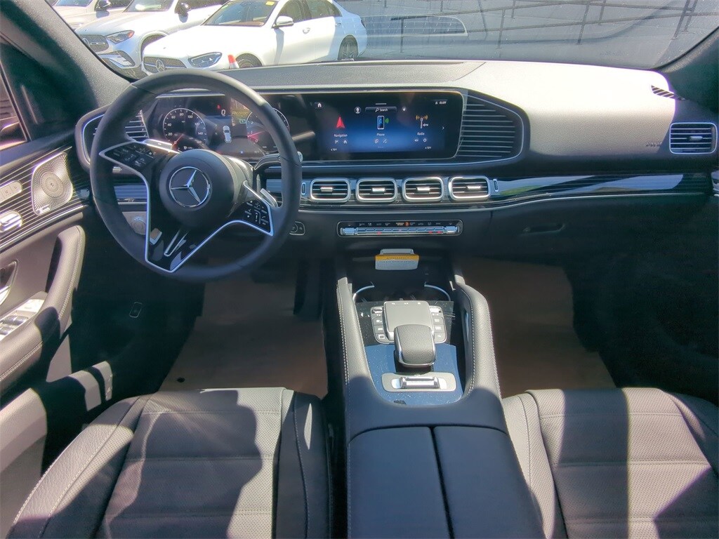 2025 Mercedes Benz GLE 580 4MATIC photo 2