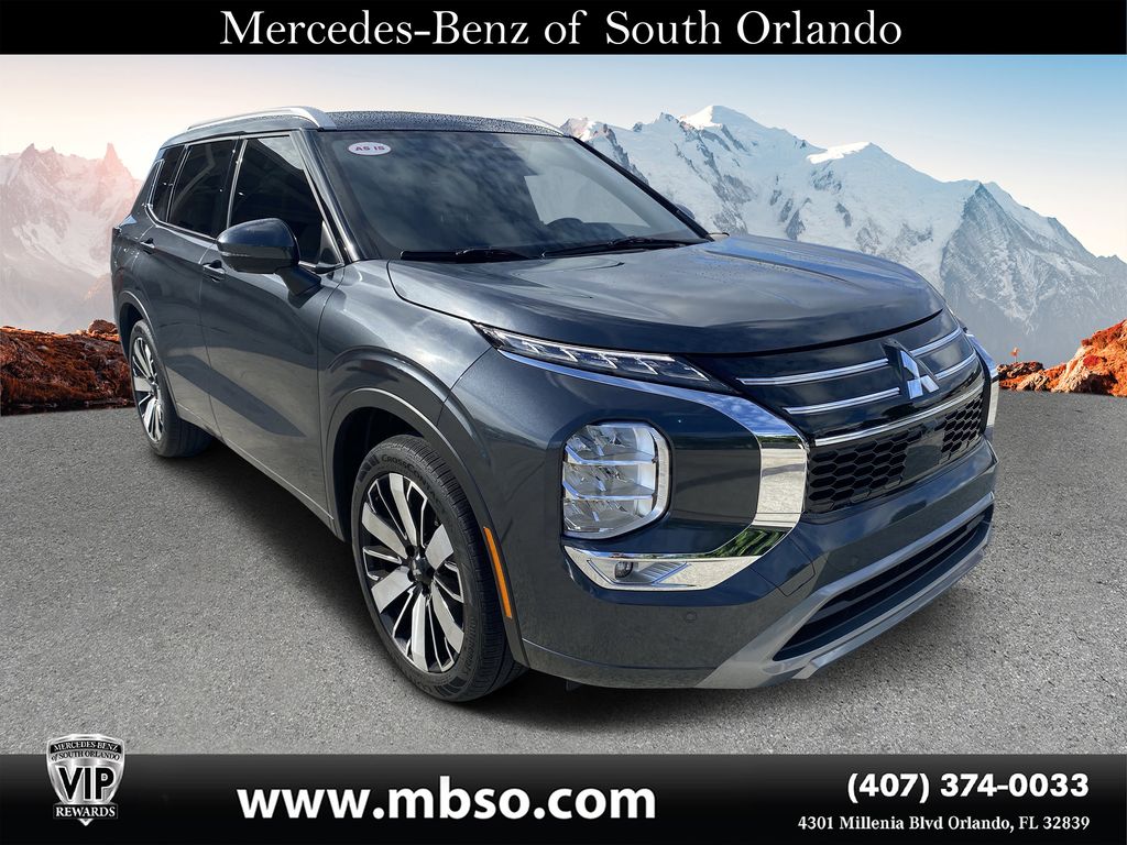 2025 Mitsubishi Outlander SEL 2WD's photo