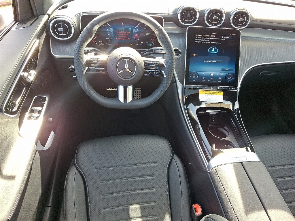 2026 Mercedes Benz GLC 300 4MATIC photo 2