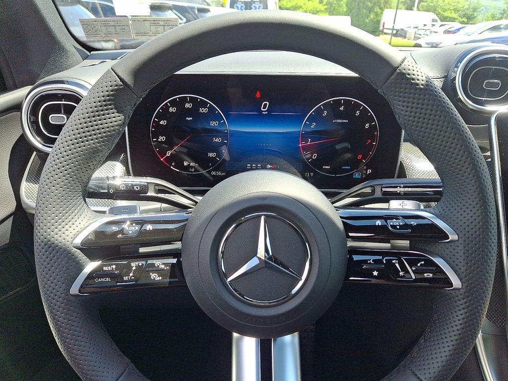 2025 Mercedes-Benz GLC Base - Photo 17