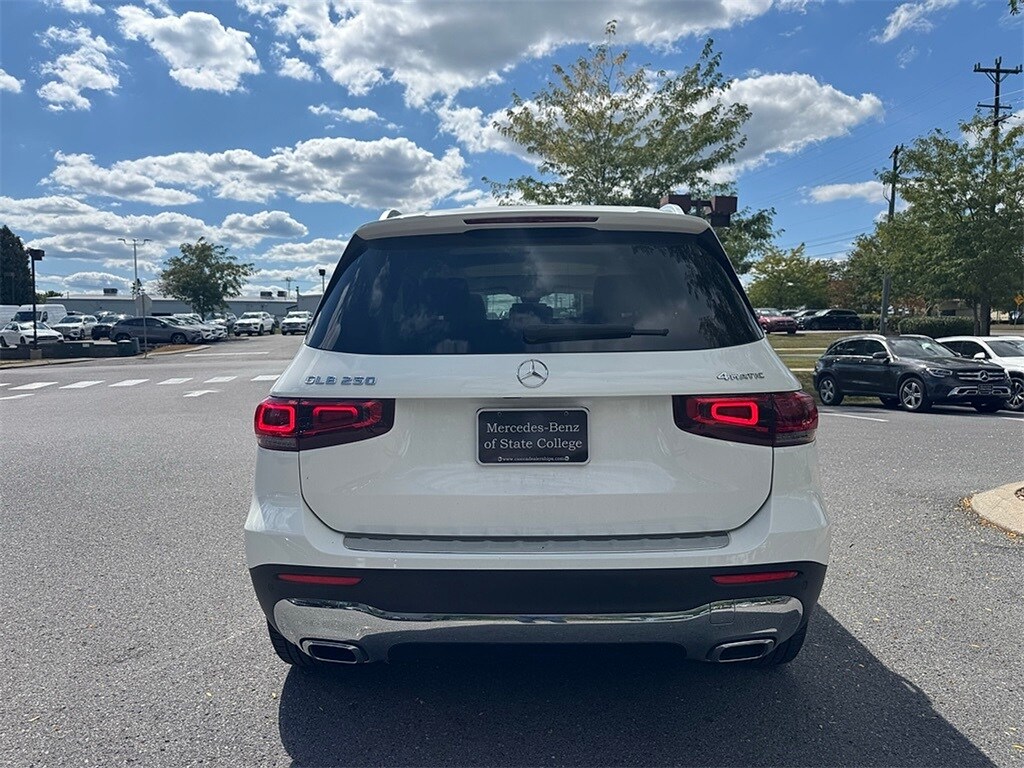 2022 Mercedes Benz GLB 250 4MATIC photo 4