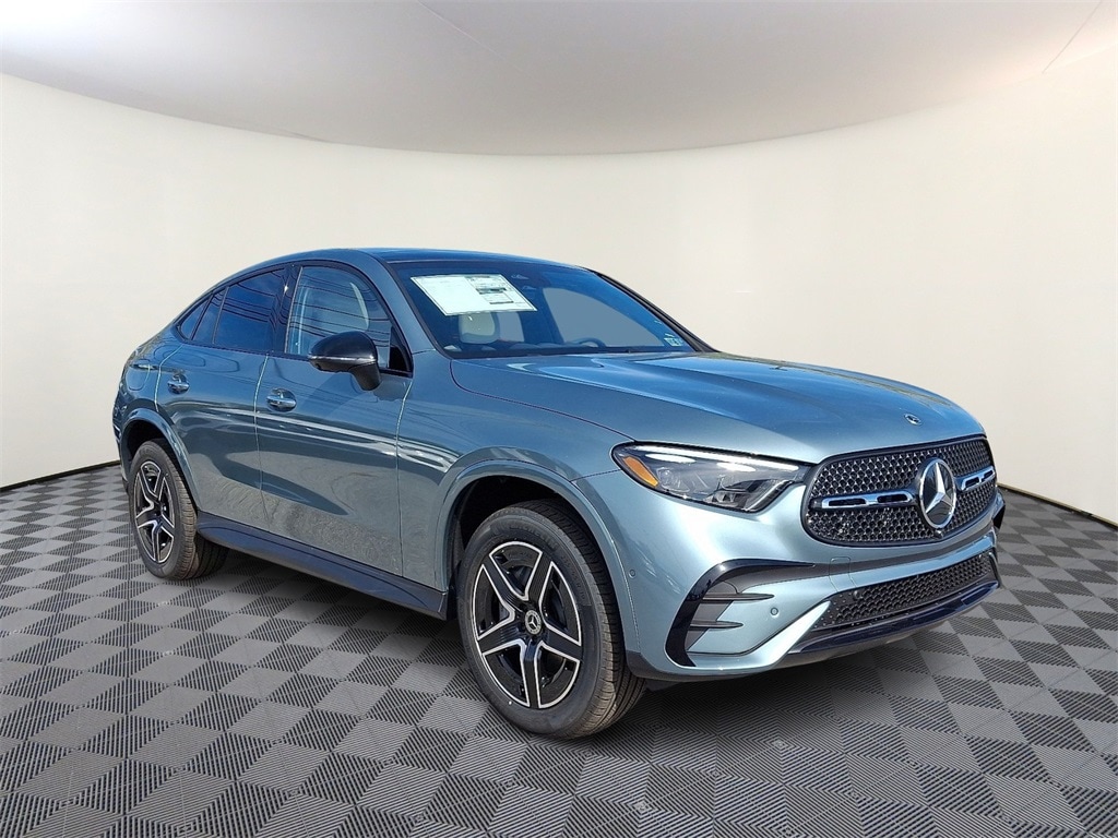 2026 Mercedes-Benz GLC Coupe GLC 300's photo