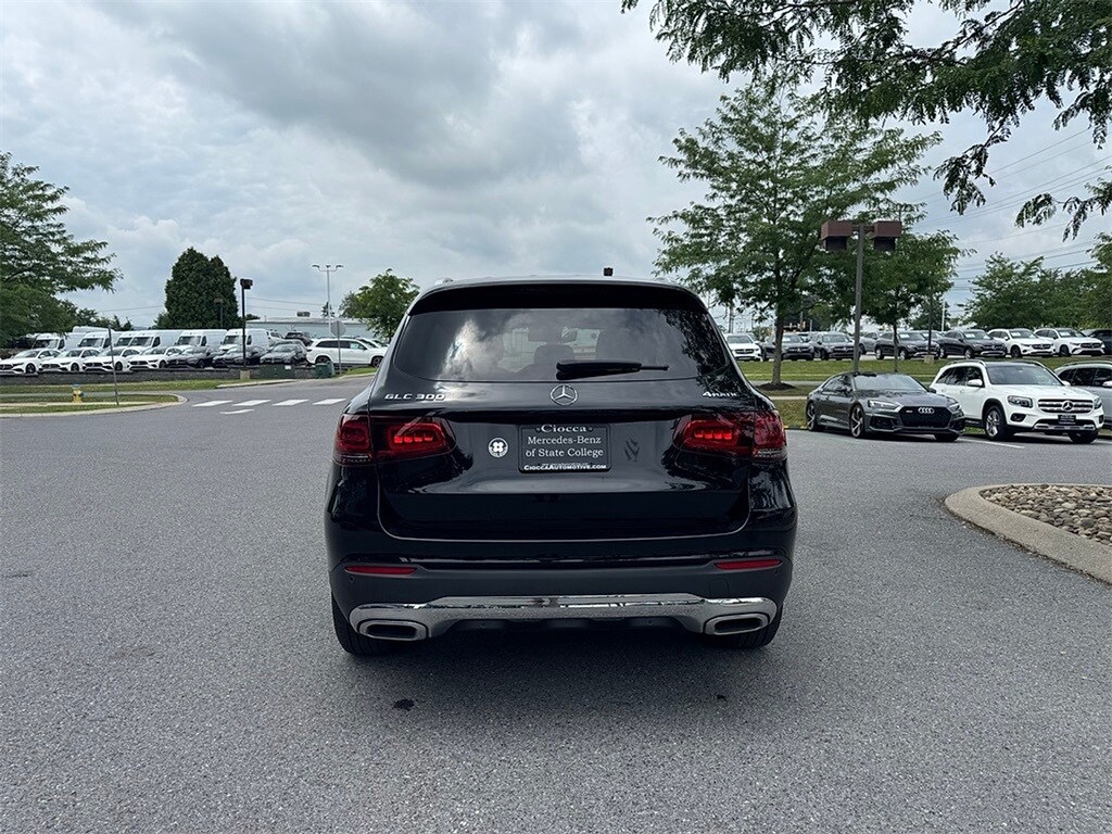 2022 Mercedes Benz GLC 300 4MATIC photo 4