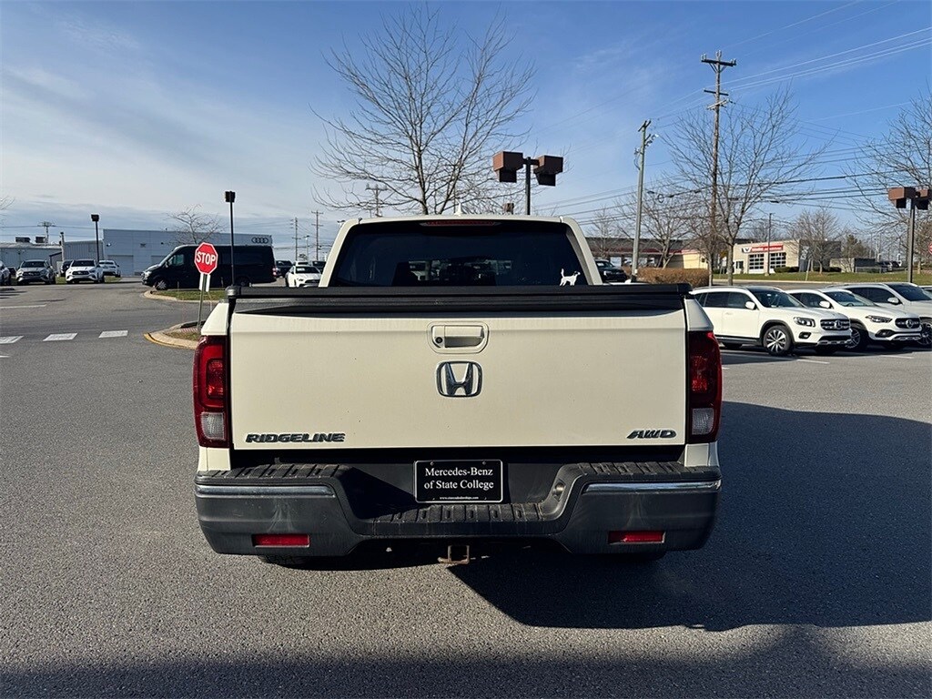 Used 2017 Honda Ridgeline RTL-T Truck