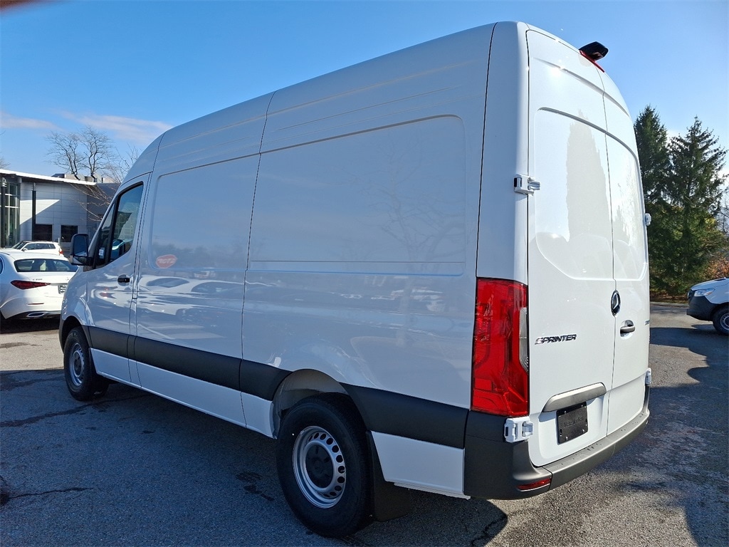 New 2025 Mercedes-Benz Sprinter 2500 Standard Roof 4-Cyl Diesel HO Van Cargo Van