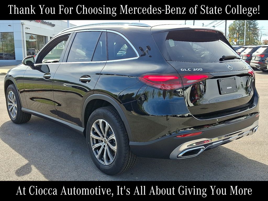 2026 Mercedes-Benz GLC Base - Photo 7
