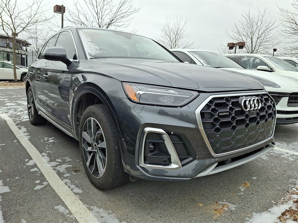 2023 Audi Q5 Premium Plus's photo