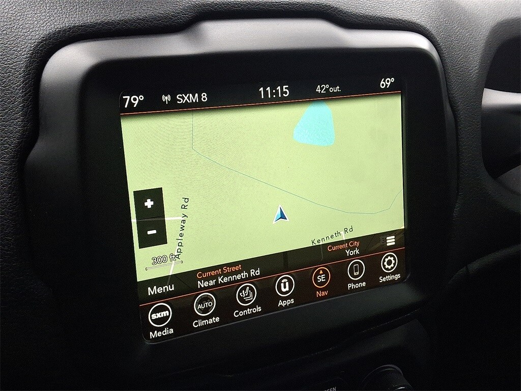 2023 Jeep Renegade Latitude Upland photo 2