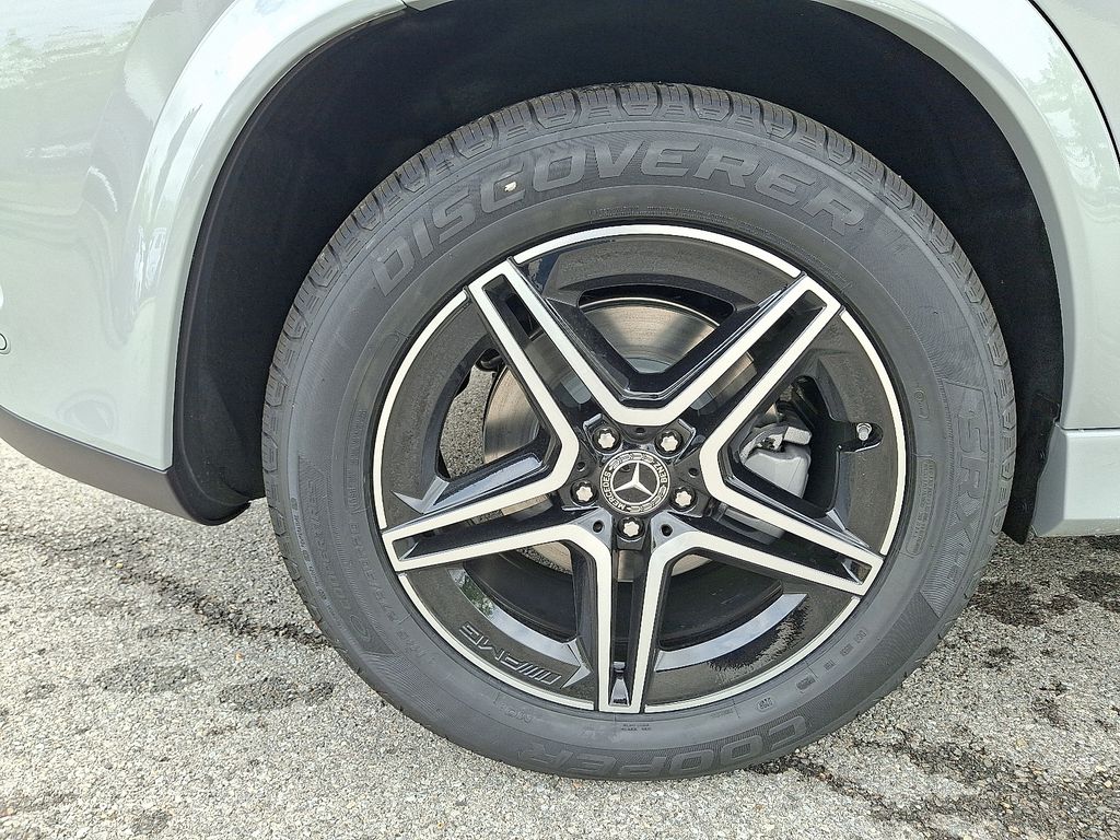 2026 Mercedes-Benz GLE GLE450 - Photo 12