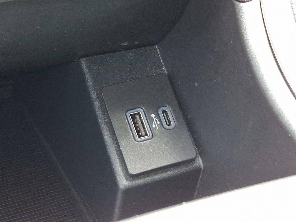 2024 Ford Edge SEL - Photo 22