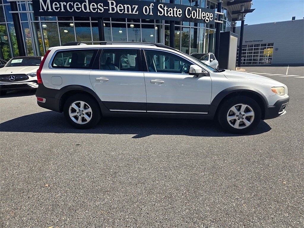 2010 Volvo XC70 3.2 photo 2