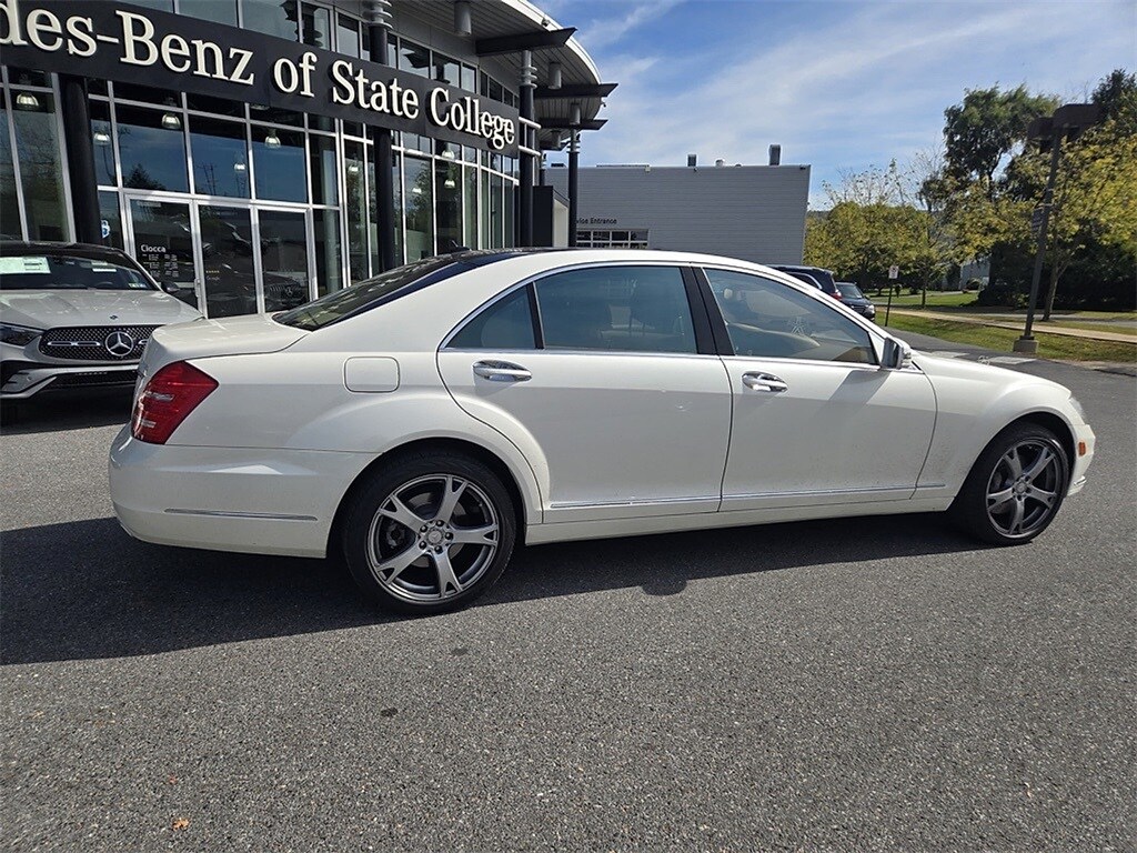 2013 Mercedes Benz S 550 4MATIC photo 2