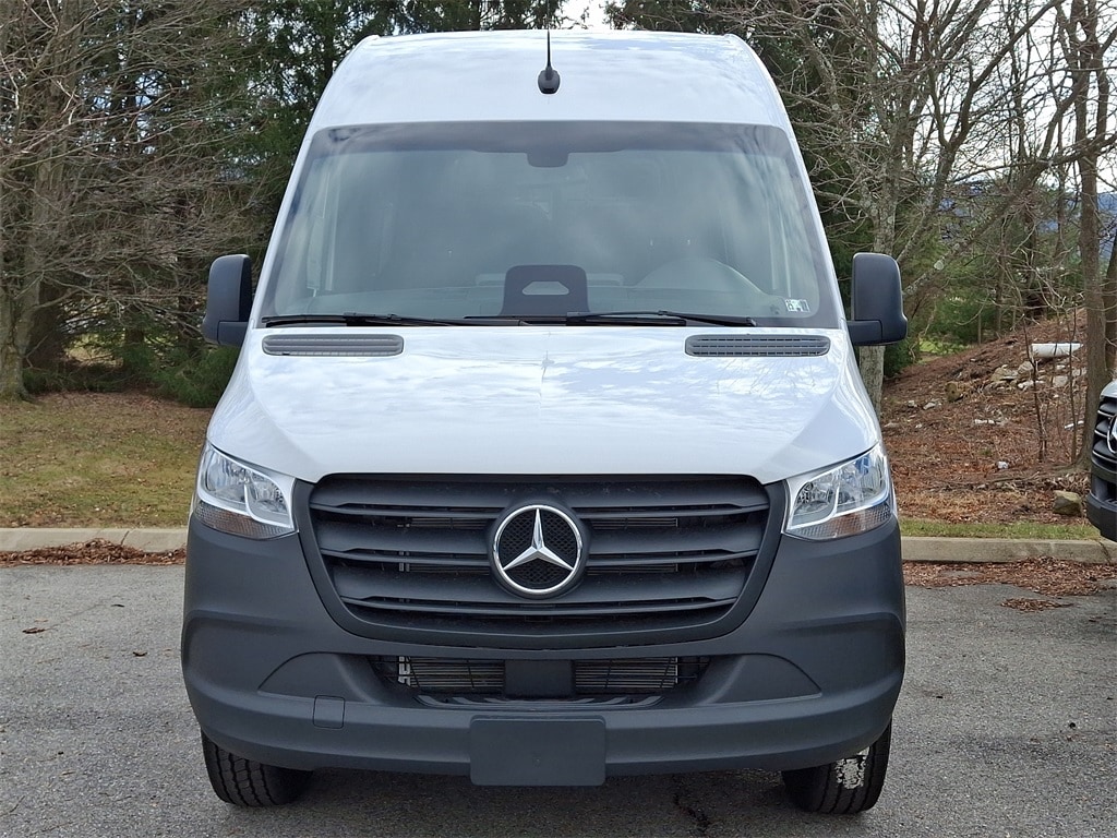 New 2025 Mercedes-Benz Sprinter 2500 Standard Roof 4-Cyl Diesel Van Cargo Van