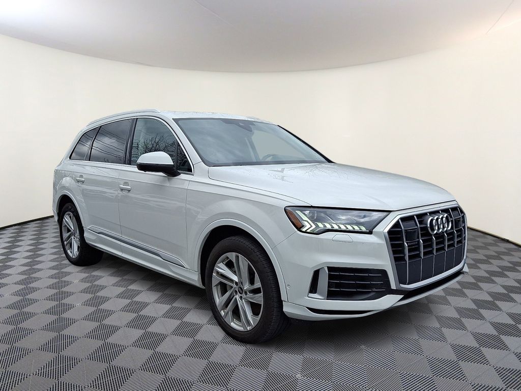 2024 Audi Q7 55 Premium Plus quattro Tiptronic's photo